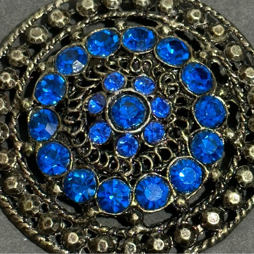 Vintage Rhinestone Pin - Picture 5 of 10